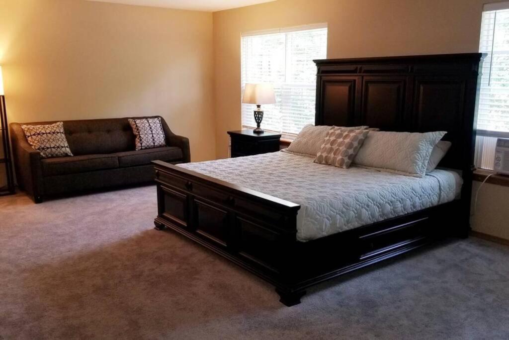 *Amenity-Filled Waterfront Oasis @Saw Creek Estates Near Waterfalls And Hiking* East Stroudsburg Kültér fotó